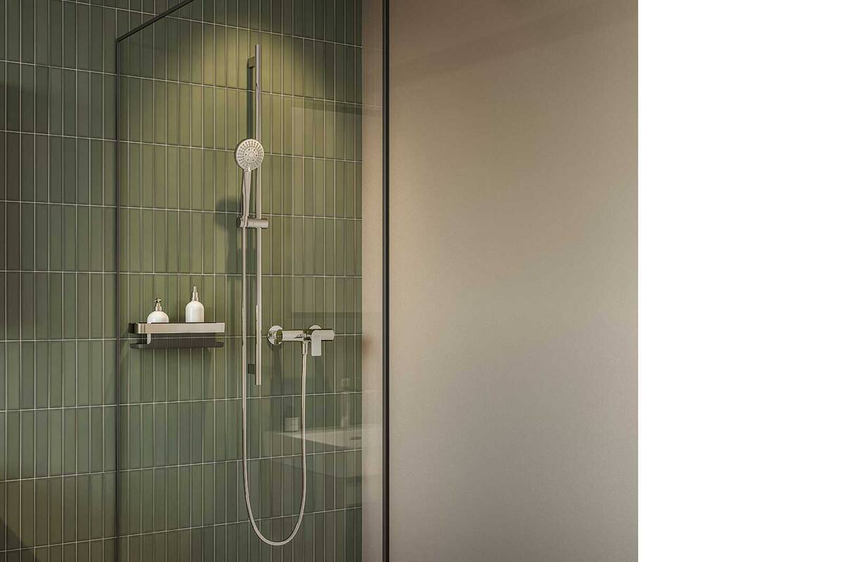 Eine Armaturenkollektion für das Badezimmer, die mit urbanem Stil und schlanker Optik beeindruckt. Neben der klassischen Chromausführung sind die Modelle auch mit einer PVD-Beschichtung in mattem Titanschwarz verfügbar. Laufen Schweiz AG.