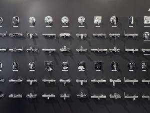 Die Qual der Wahl: Die Hug Baustoffe AG zeigt  auf der rund 4400 Quadratmeter grossen Ausstellungsfläche zig Ideen und Produkte für die Badgestaltung. Hug Baustoffe.